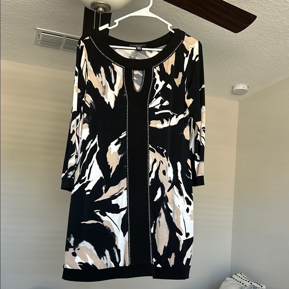 Style & Co. Black and White Sheath Dress with 3/4 Sleeves and Crew Neck